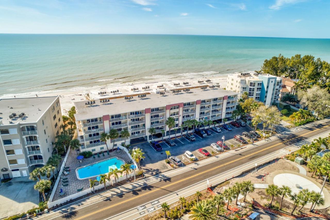 Beach Oasis - No Storm Damage & Guest Ready! Come Enjoy The Heated Pool & Relax At The Beach! Clearwater Beach Eksteriør billede